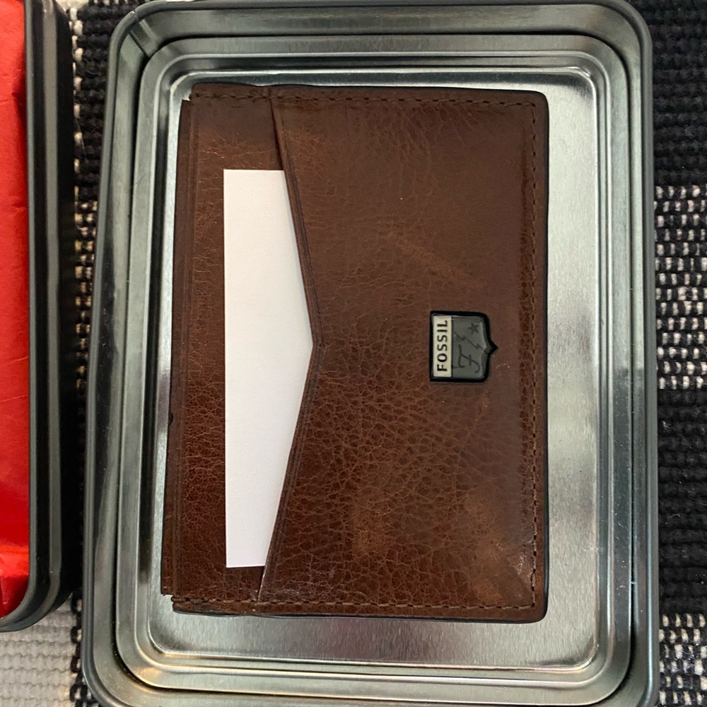Fossil card holder
